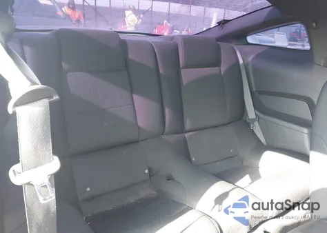 2010 Ford Mustang V6 z USA, uszkodzony, nr VIN 1ZVBP8AN7A5114737